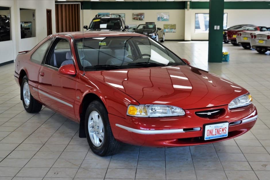 1997 Ford Thunderbird (1989-1997) sold for $6,250