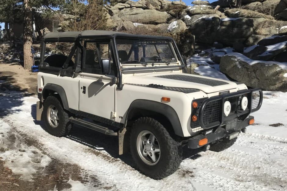 1994 Land Rover Defender 90 NAS sold for $36,500
