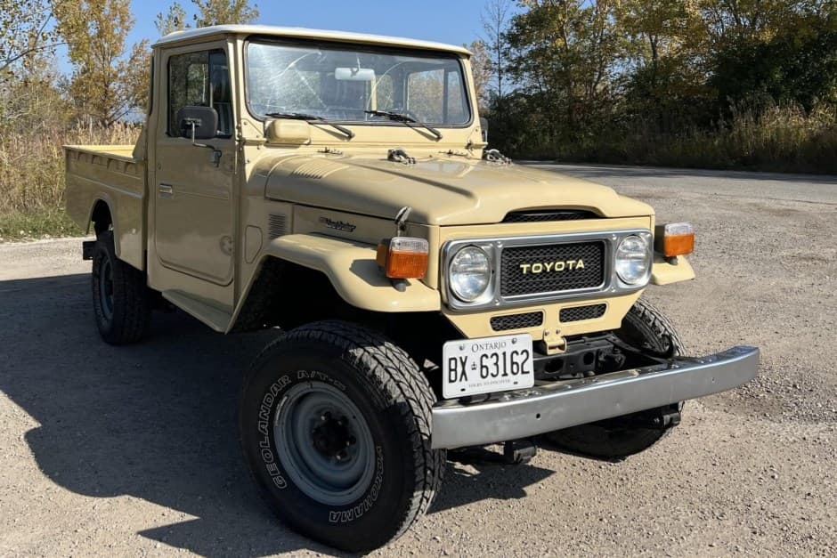 1983 Toyota Land Cruiser FJ45 sold for $16,500