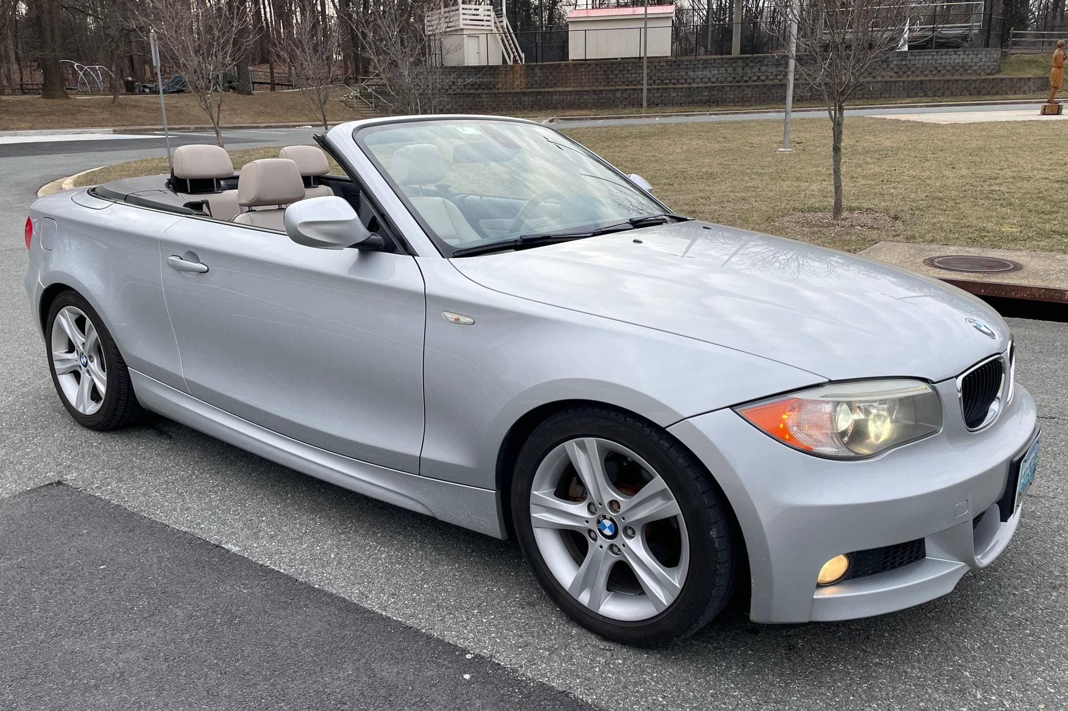 2012 BMW 1 Series sold for $9,350