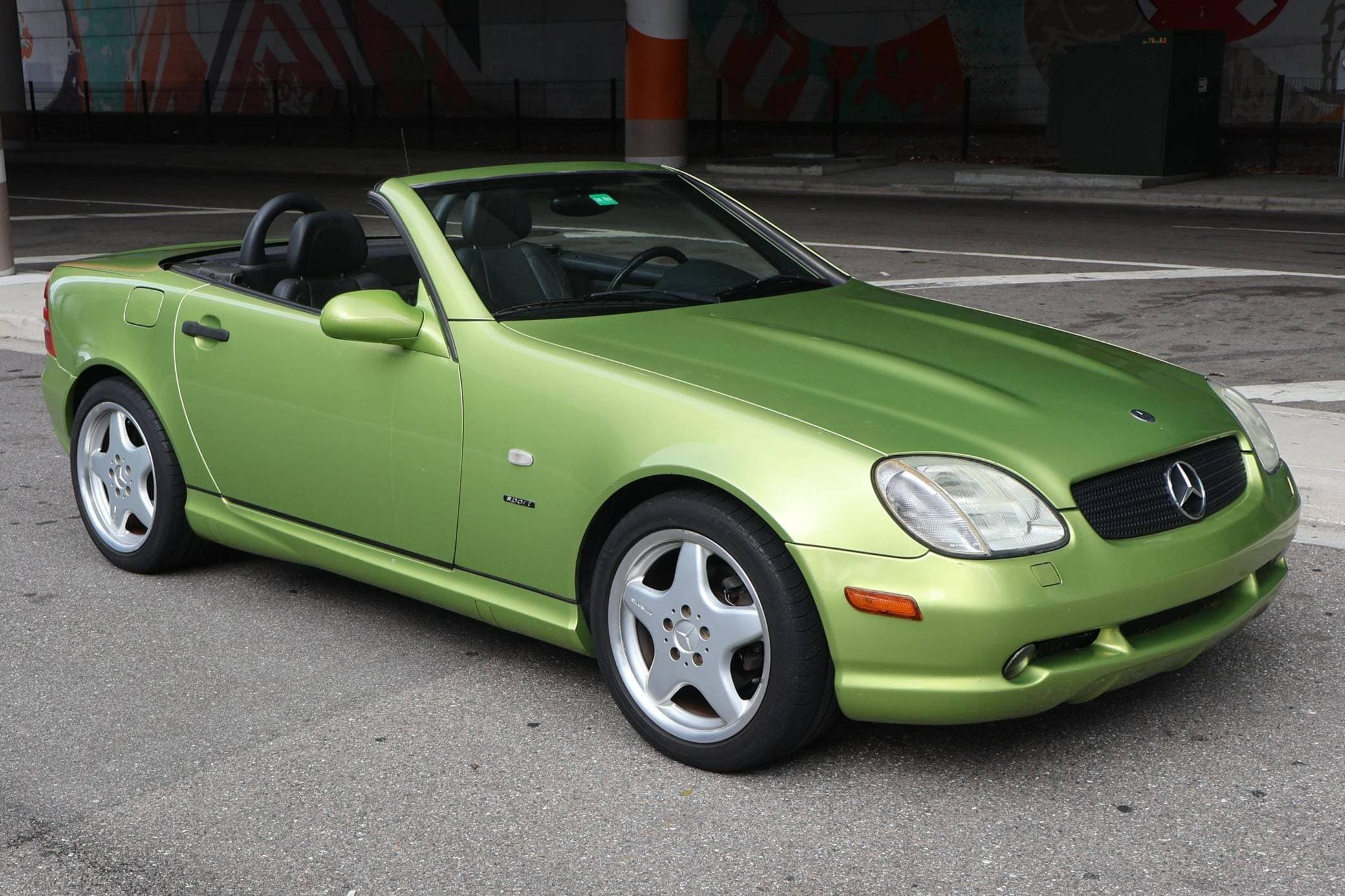 2000 Mercedes-Benz SLK-Class sold for $6,001