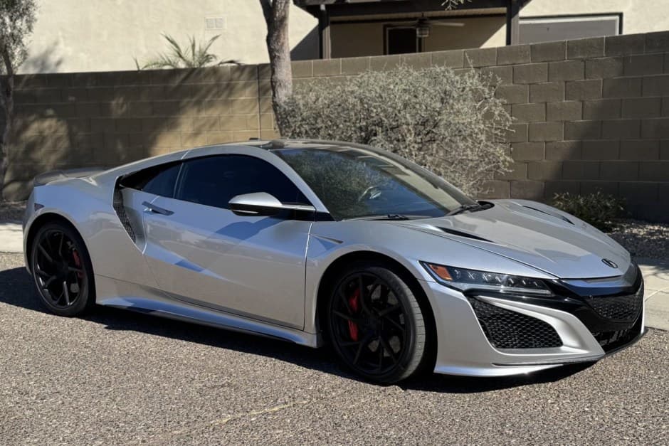 2017 Acura NSX NC1 sold for $105,000