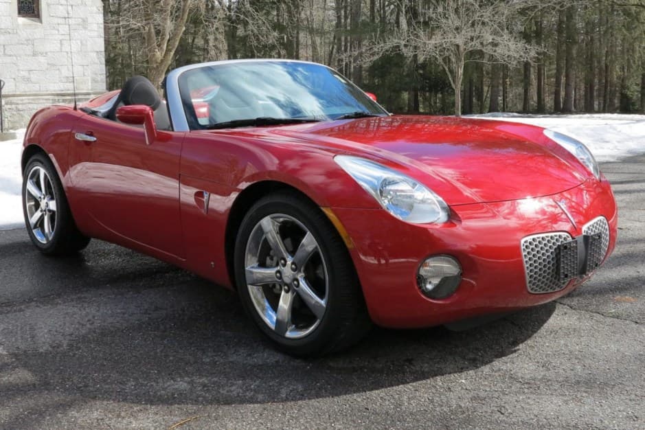 2006 Pontiac Solstice sold for $11,150