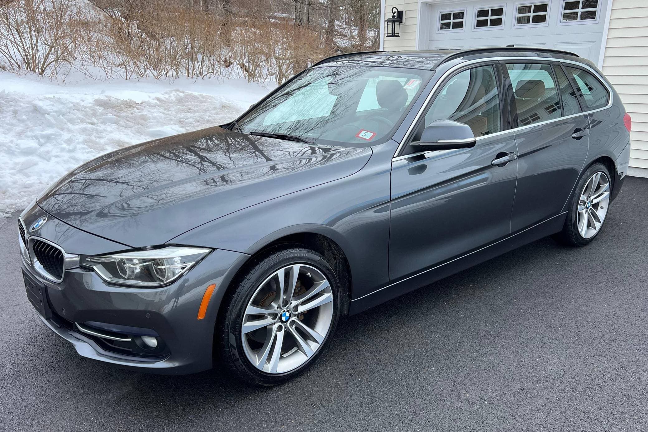 2017 BMW 3 Series sold for $8,800