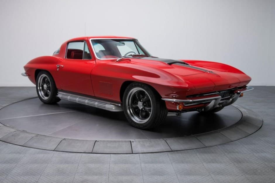 1967 Chevrolet Corvette C2 sold for $153,000