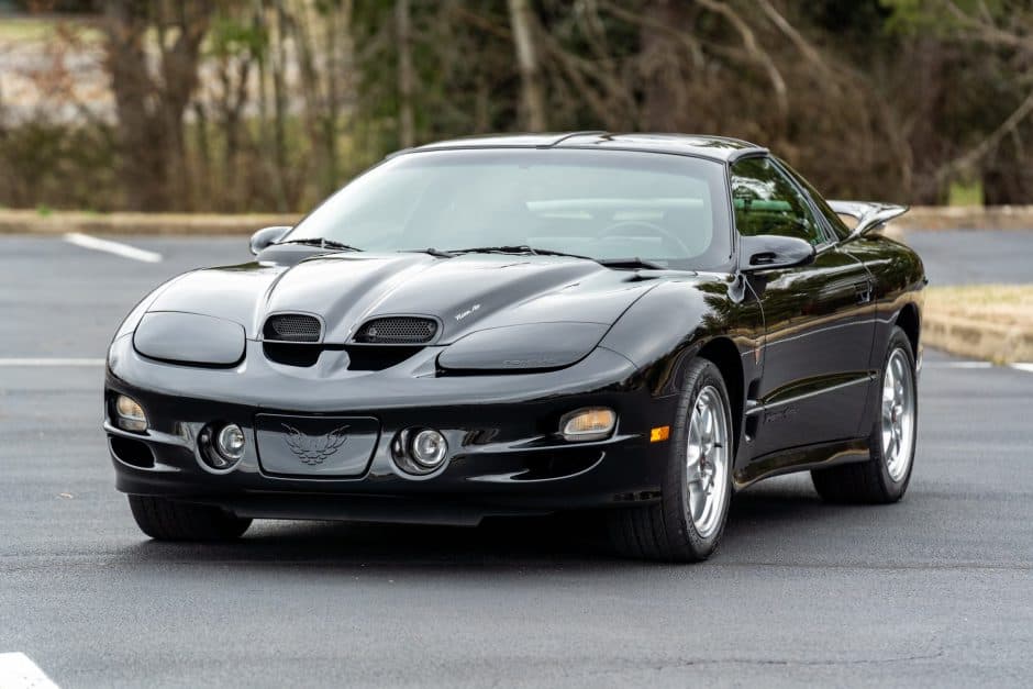 2002 Pontiac Firebird (1993-2002) sold for $39,500