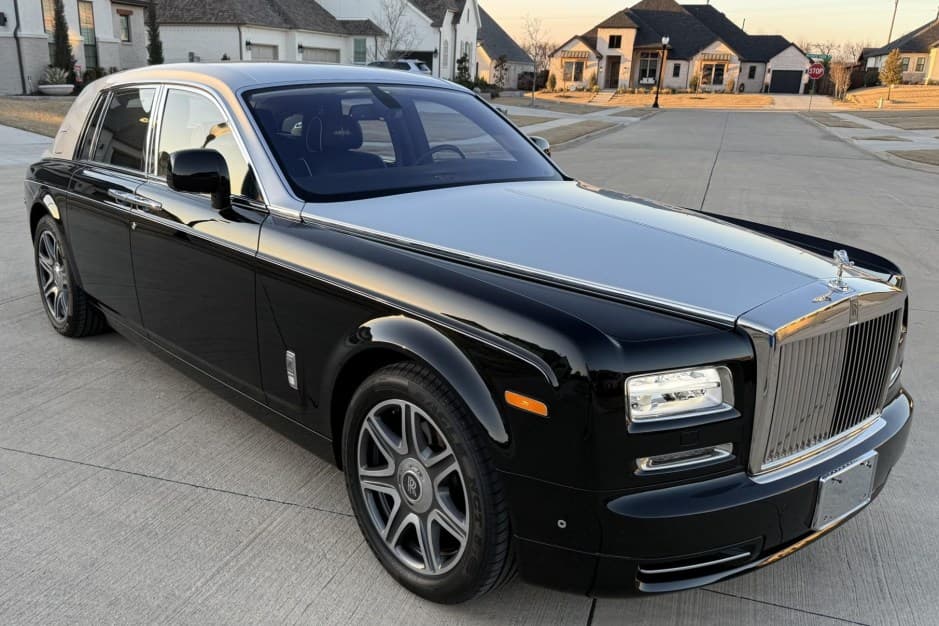 2017 Rolls-Royce Phantom VII & VIII sold for $183,500