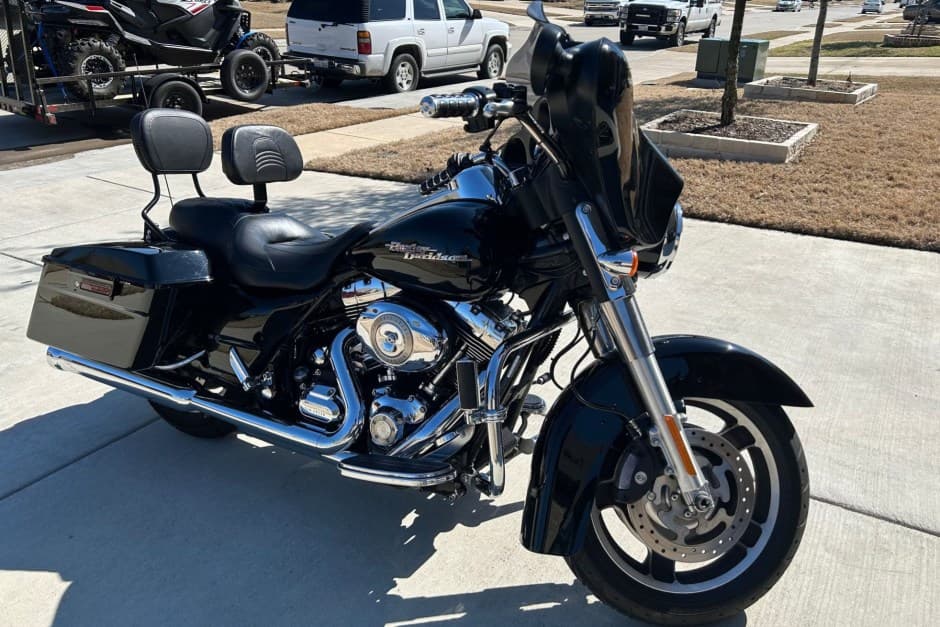 2009 Harley-Davidson Touring sold for $5,900