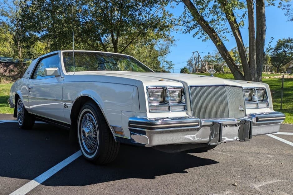 1984 Buick Riviera sold for $6,800