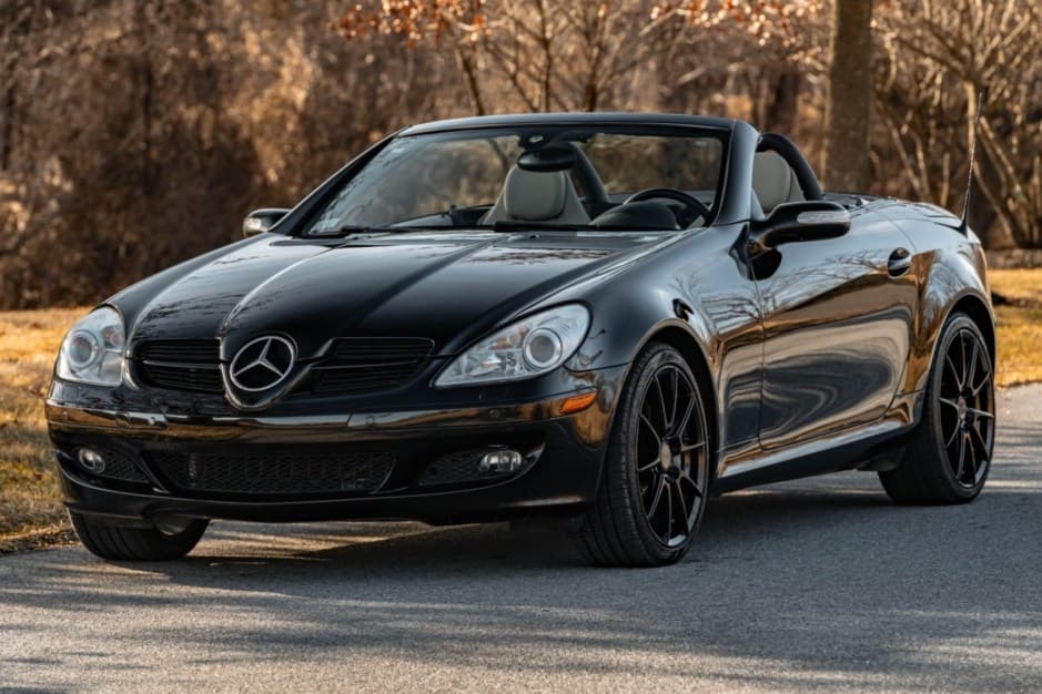 2007 Mercedes-Benz SLK-Class sold for $11,000