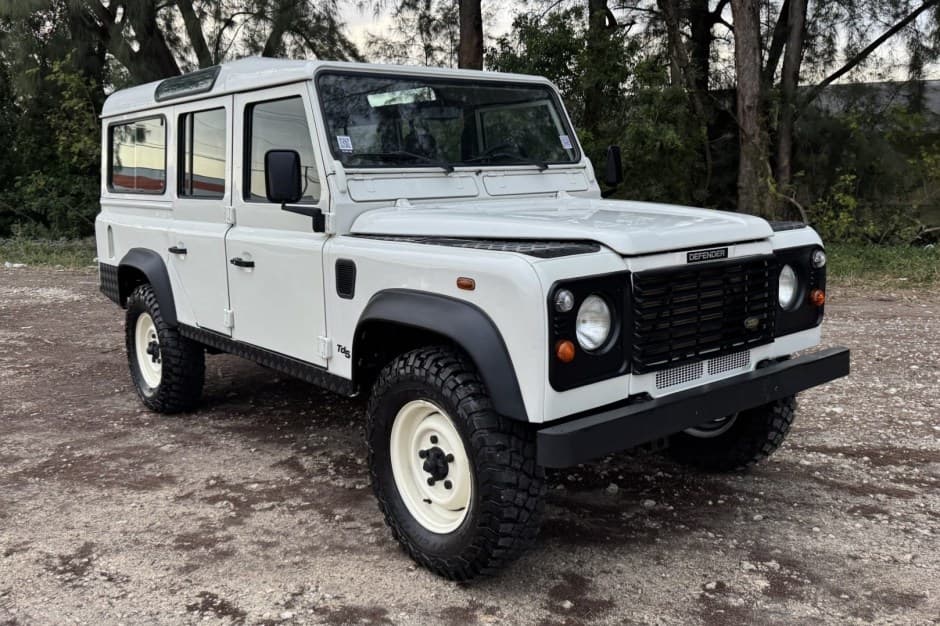 1999 Land Rover 110 / Defender 110 (Euro Spec) sold for $56,500
