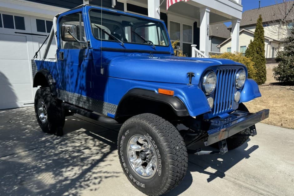 1984 Jeep CJ-7 sold for $7,900