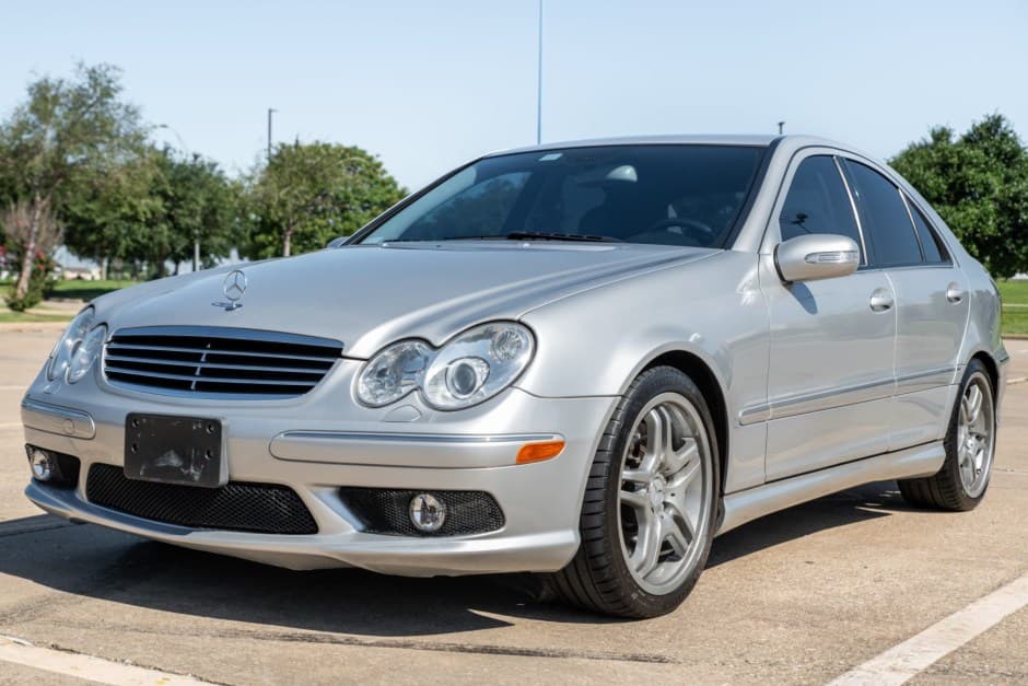 2005 Mercedes-Benz W203 C55 & C32 AMG sold for $15,500