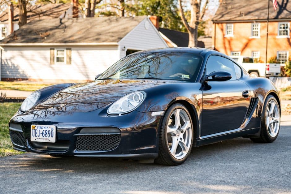 2008 Porsche 987 Cayman sold for $20,750