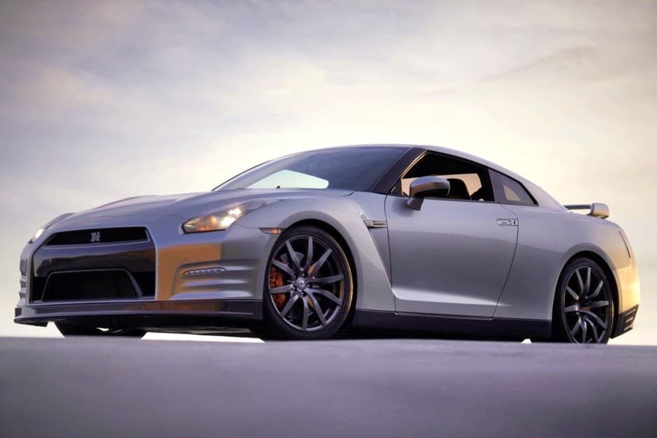 2012 Nissan GT-R R35 sold for $74,200
