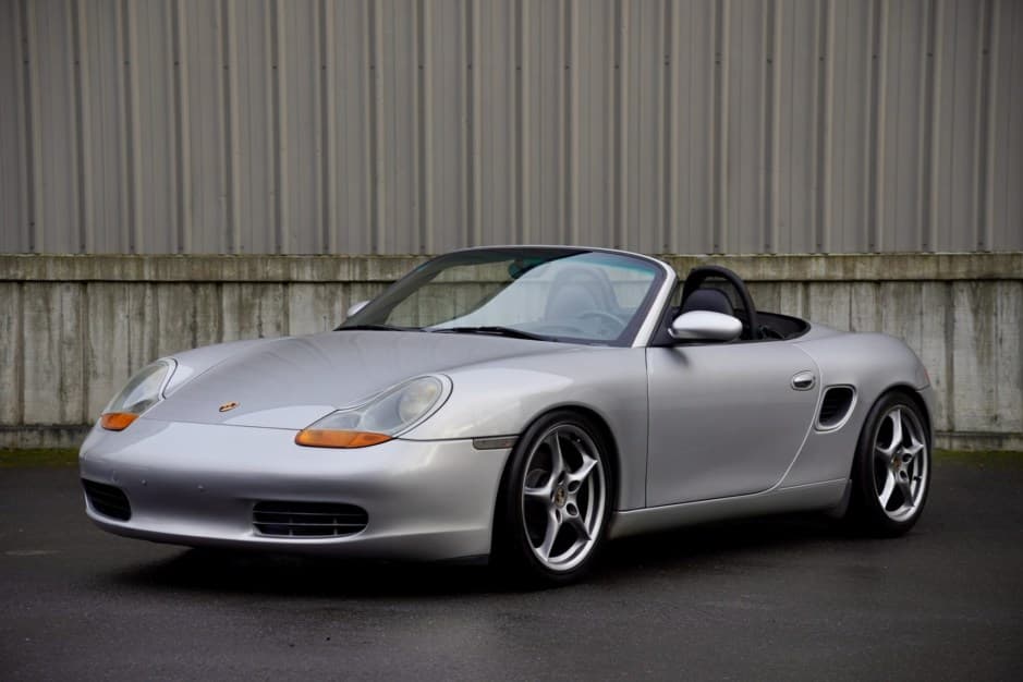 1999 Porsche 986 Boxster sold for $13,000