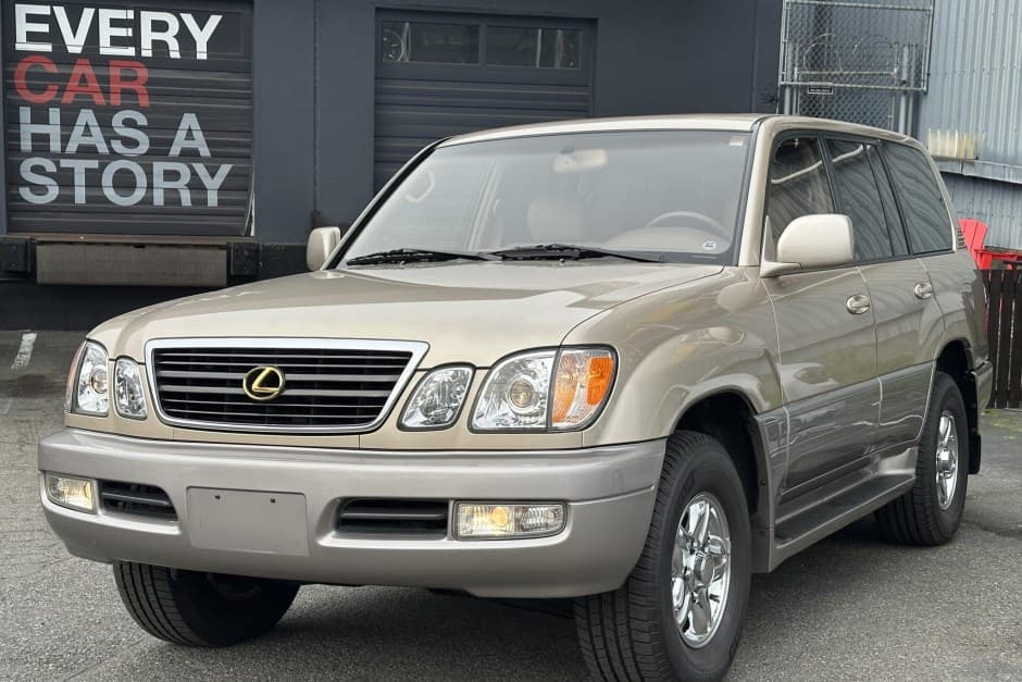 1999 Lexus LX470 sold for $37,500