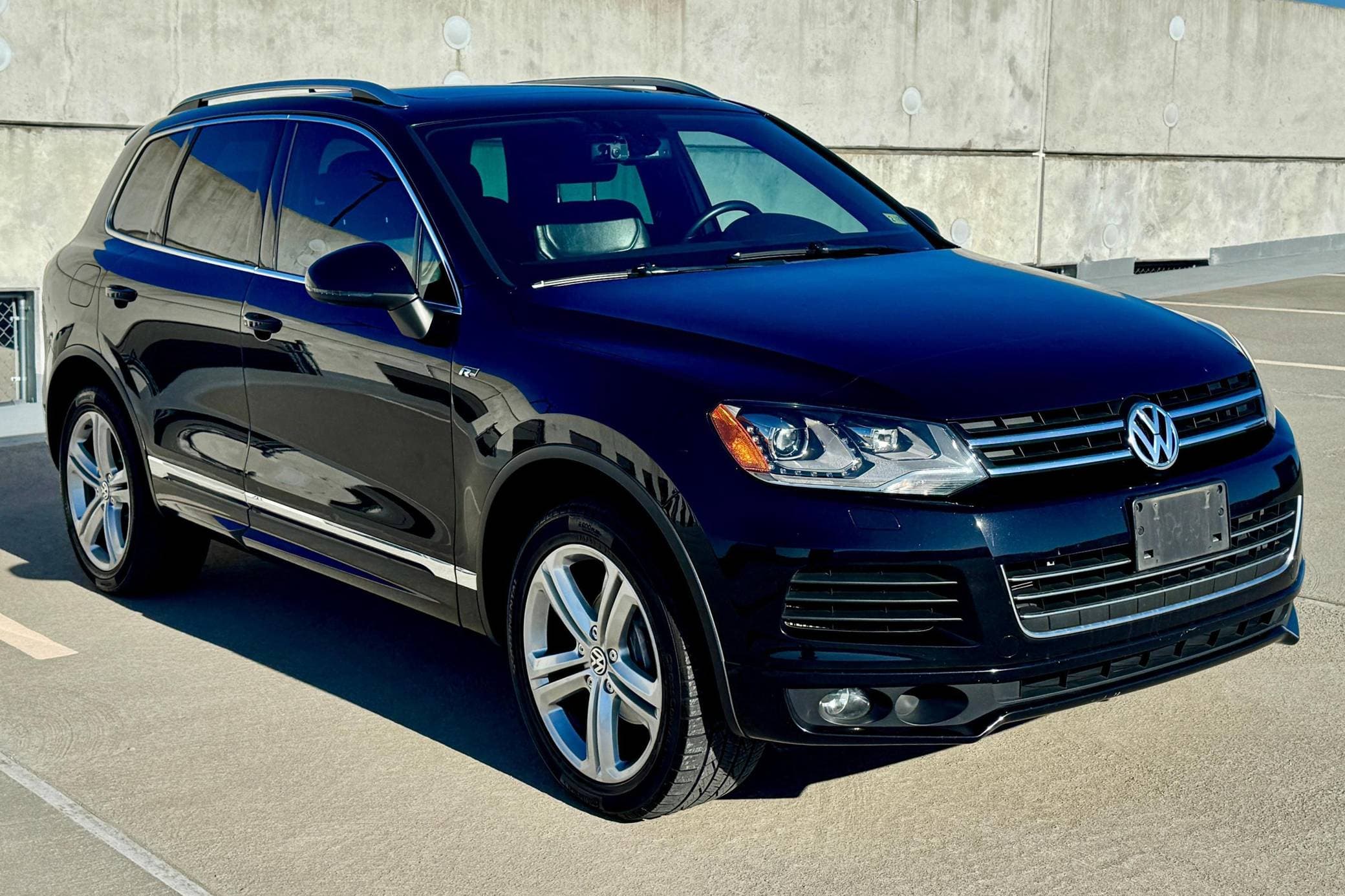 2014 Volkswagen Touareg sold for $12,000