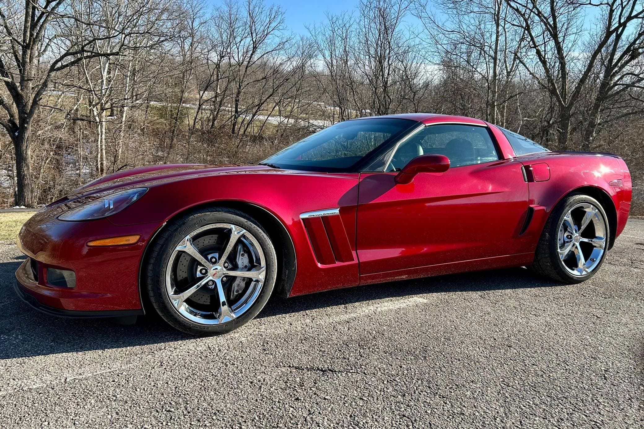 2010 Chevrolet C6 Corvette sold for $31,000