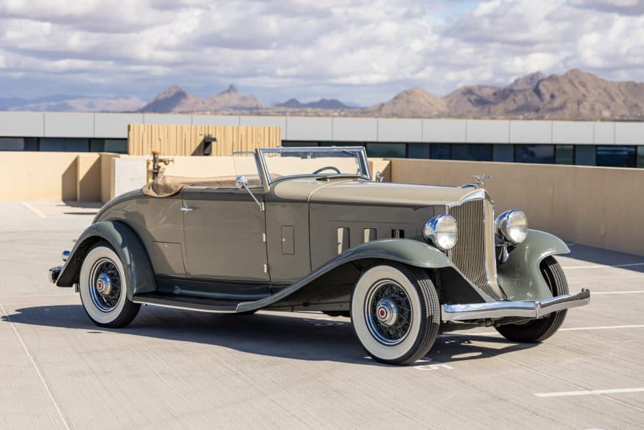 1932 Packard Eight sold for $111,000