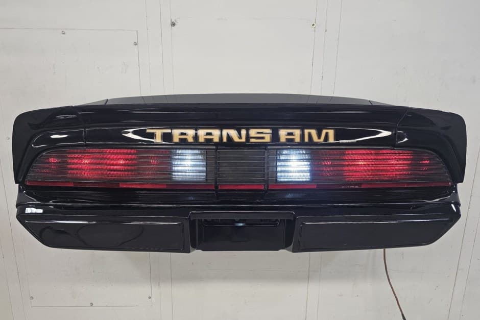 1979 Pontiac Firebird (1970-1981) sold for $2,400