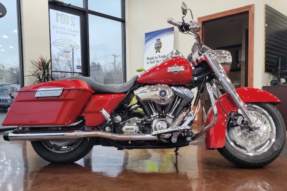 2004 Harley-Davidson Touring sold for $5,199