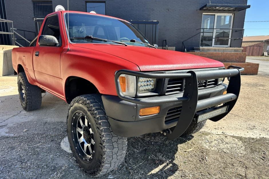 1989 Toyota Pickup (N80/90/100/110 1989-1997) sold for $8,500