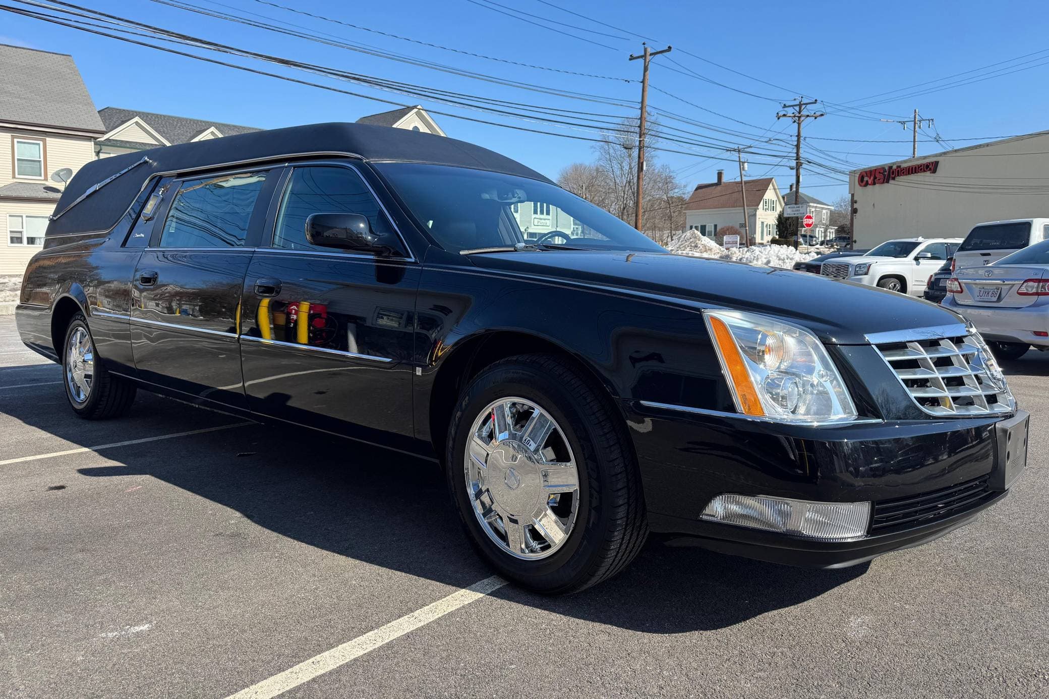 2006 Cadillac DTS sold for $4,800