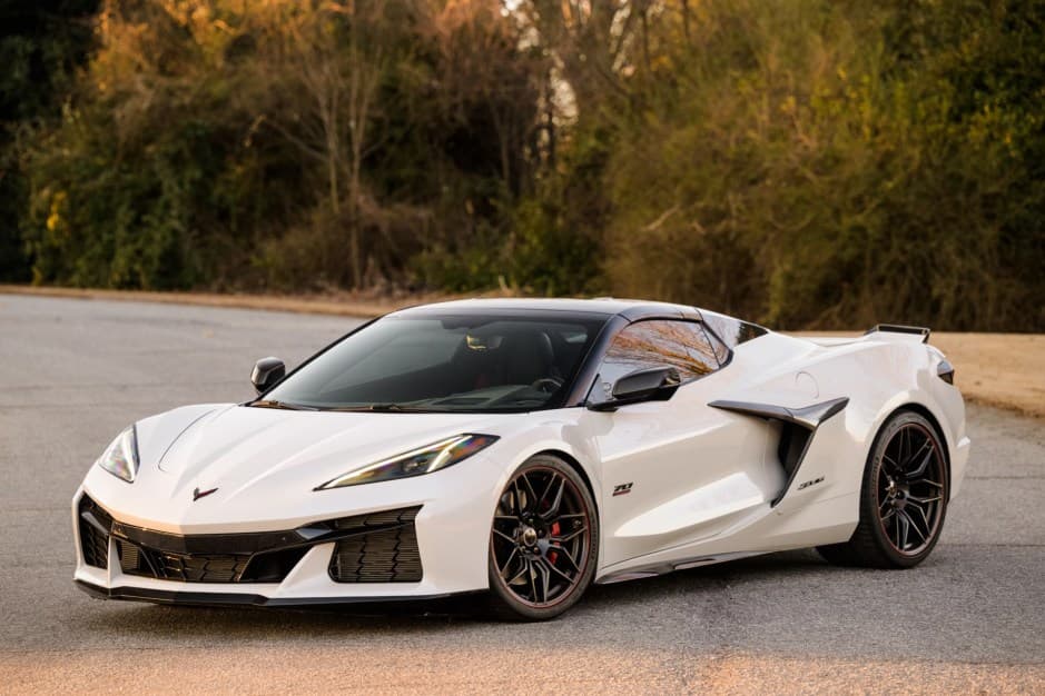 2023 Chevrolet Corvette C8 sold for $124,000