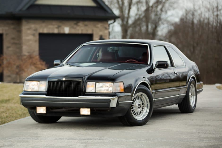 1986 Lincoln Continental Mark VII & Mark VII sold for $20,500