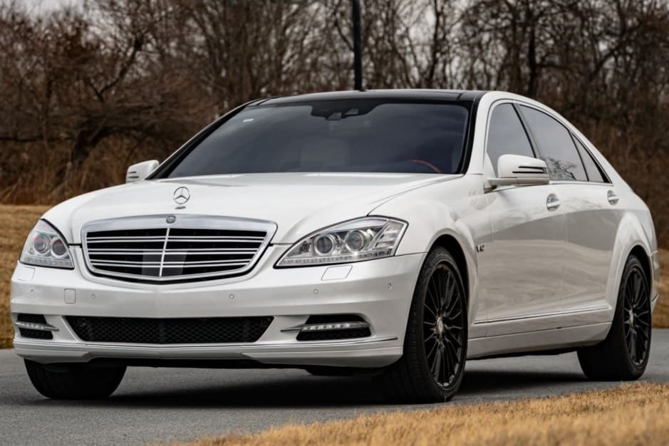2010 Mercedes-Benz W221 S-Class sold for $24,750