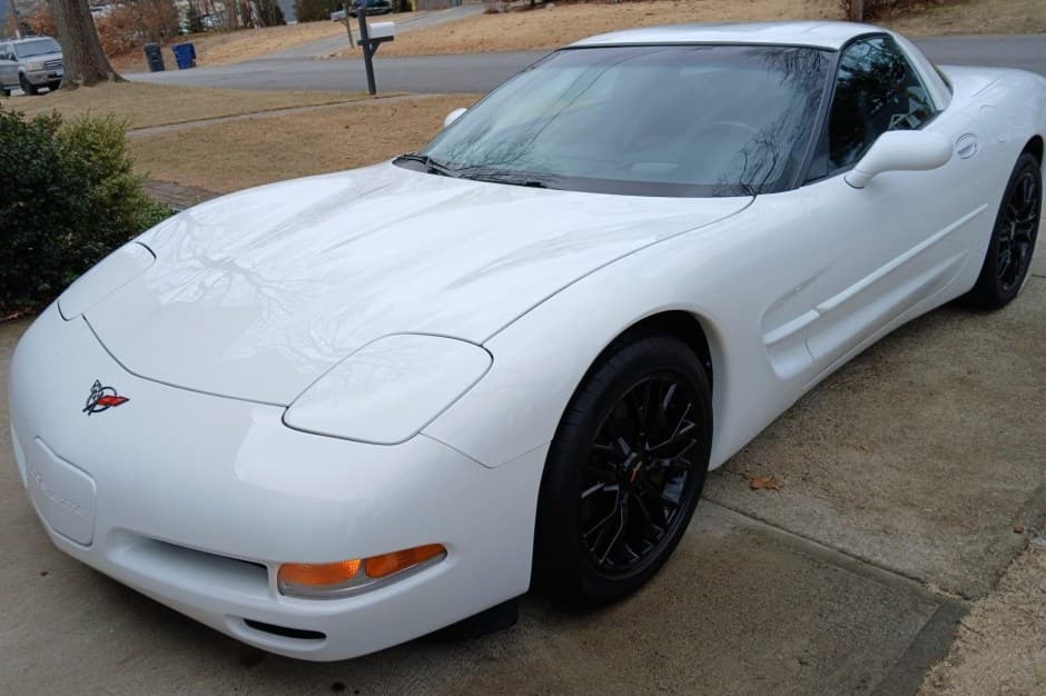 1999 Chevrolet Corvette C5 sold for $18,000