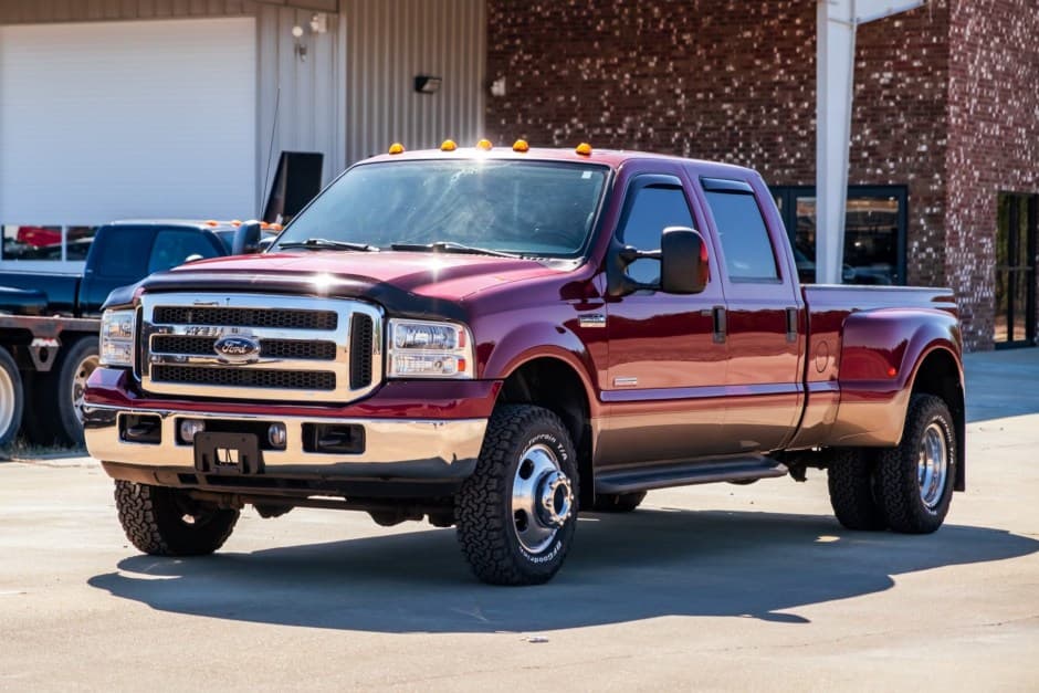 2005 Ford Super Duty 1999-2007 sold for $25,000