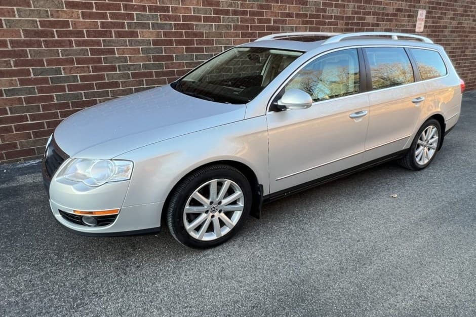 2010 Volkswagen Passat sold for $7,560
