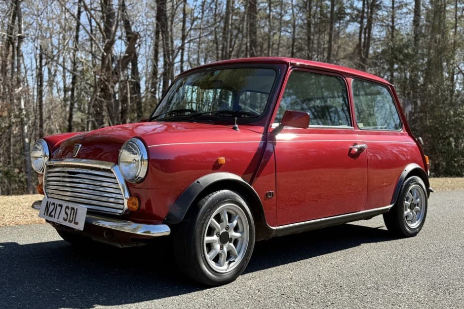 1996 Mini Mk VI & Mk VII sold for $16,850