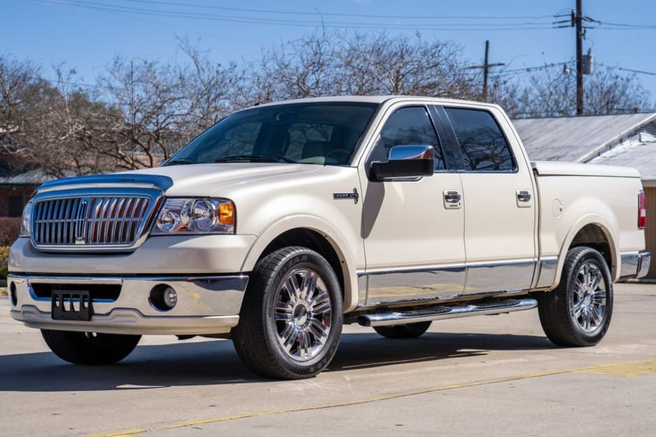 2007 Lincoln Blackwood & Mark LT sold for $12,500