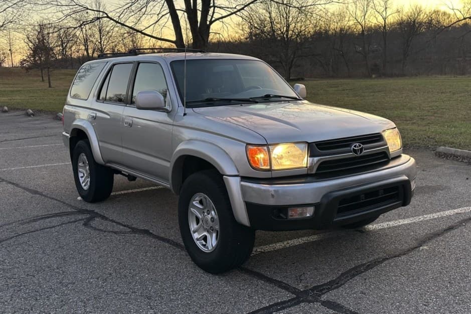 2002 Toyota 4Runner (N180) sold for $15,250