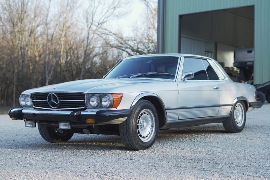 1975 Mercedes-Benz C107 SLC sold for $15,250