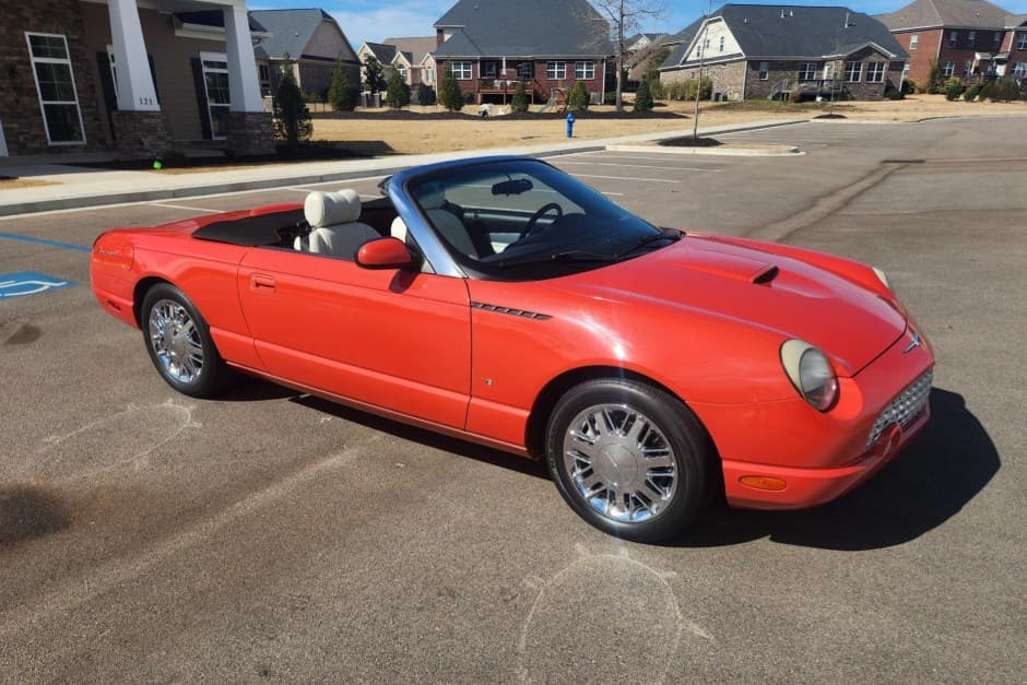 2003 Ford Thunderbird (2002-2005) sold for $24,707