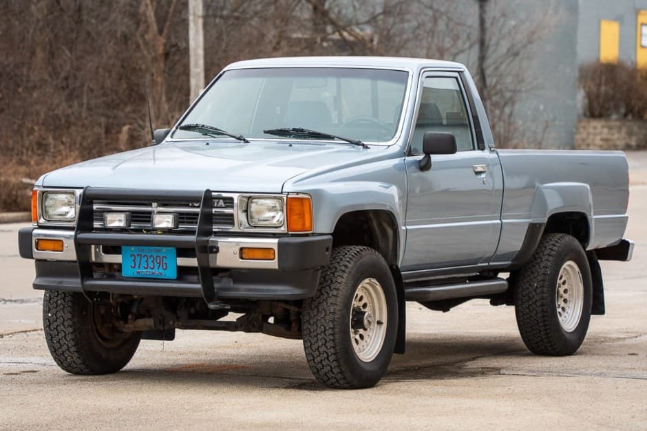 1988 Toyota Pickup (N50/N60/N70 1984-1988) sold for $10,888