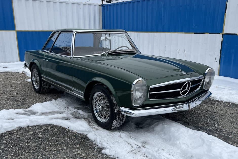 1967 Mercedes-Benz W113 SL sold for $51,132