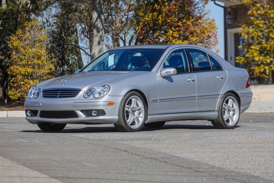 2005 Mercedes-Benz W203 C55 & C32 AMG sold for $13,750