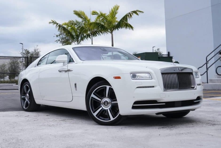 2015 Rolls-Royce Wraith sold for $128,000