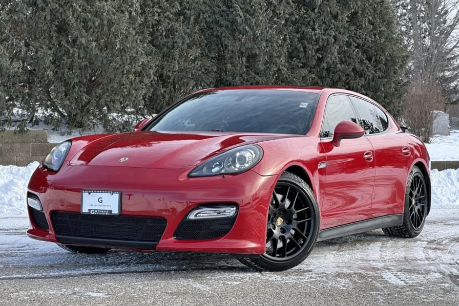 2013 Porsche Panamera sold for $44,250