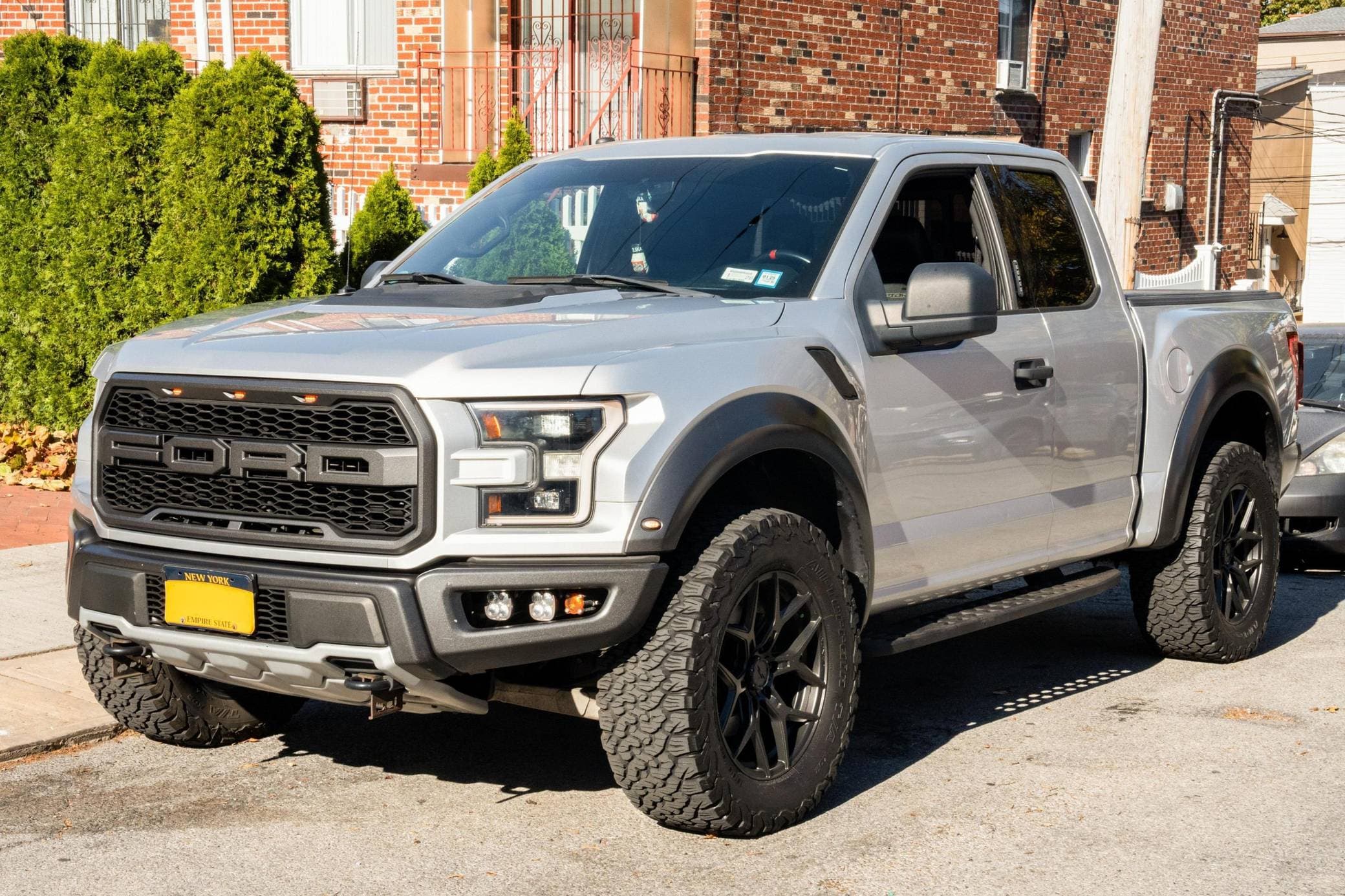 2017 Ford F-150 Raptor sold for $35,250
