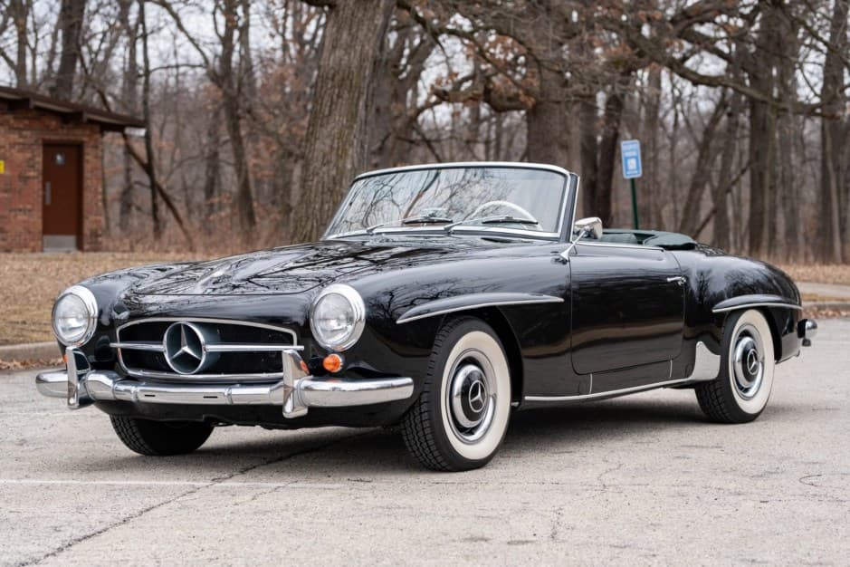 1960 Mercedes-Benz 190SL sold for $145,000