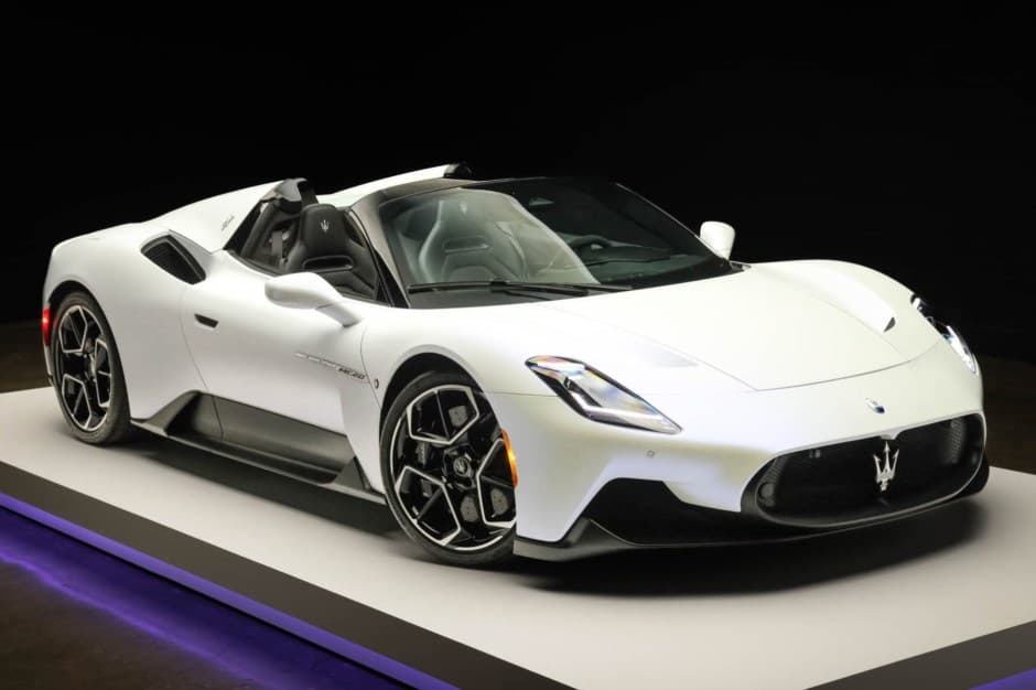 2023 Maserati MC20 sold for $227,000