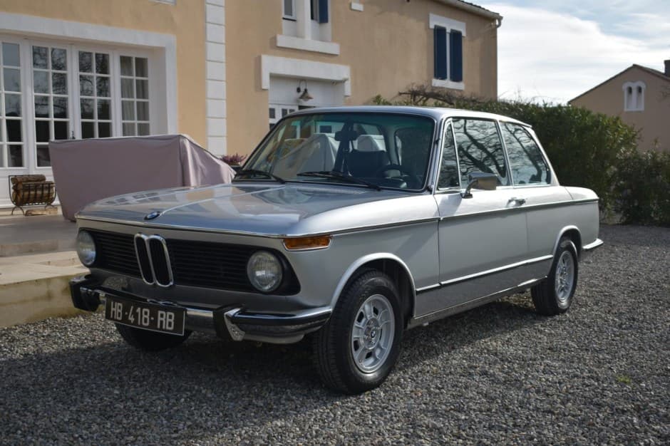 1976 BMW 2002 sold for $29,000