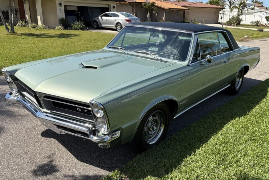 1965 Pontiac GTO sold for $71,000