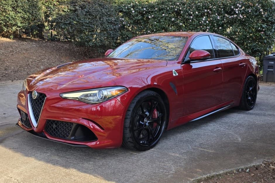 2017 Alfa Romeo 952 Series Giulia sold for $48,500